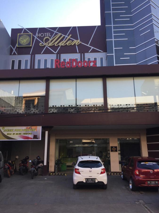 Reddoorz Plus @ Hotel Alden Makassar Ngoại thất bức ảnh